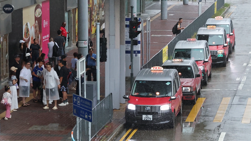 天文台改發黃色暴雨警告信號