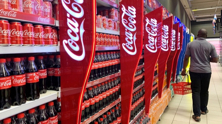 特朗普建議後 可口可樂宣布將在美推出蔗糖產品