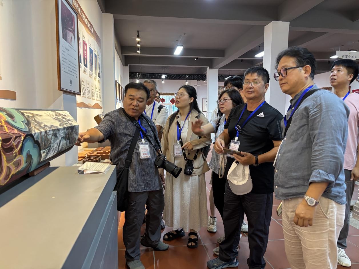 2025年海峽兩岸(漳州)青年交流季·閩南古厝文化非遺研習龍文行活動圓滿舉行