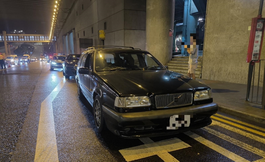 警方東九龍打擊醉駕 拘捕9名司機