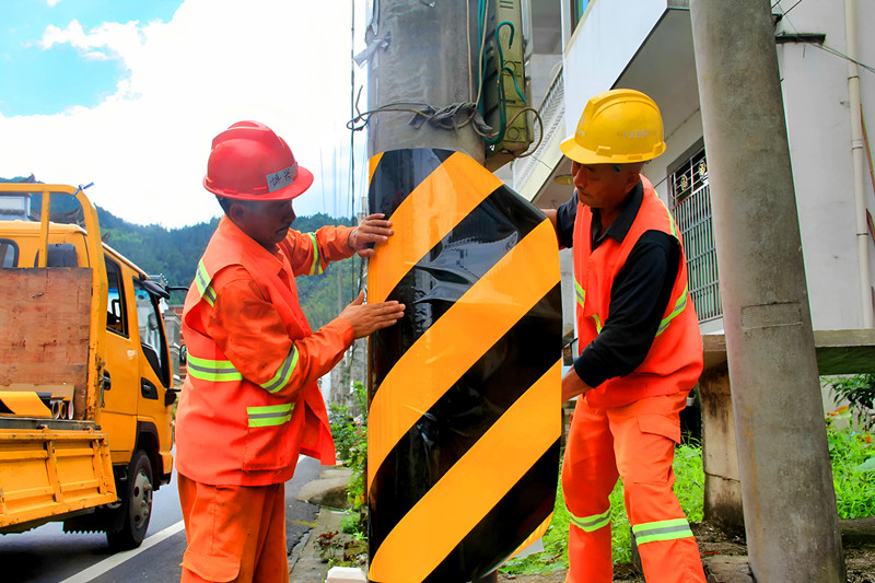 皖休寧公路：推進電線杆立面標記全面整改