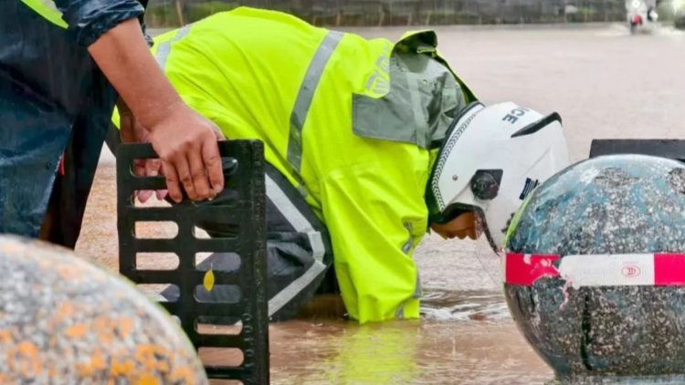 強降雨致重慶緊急避險轉移14784人