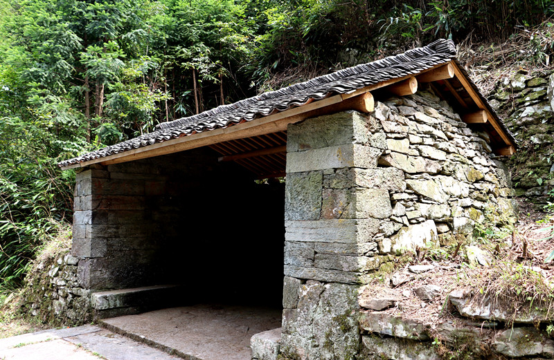 皖休寧板橋：抗戰遺蹟飲泉亭修繕完成