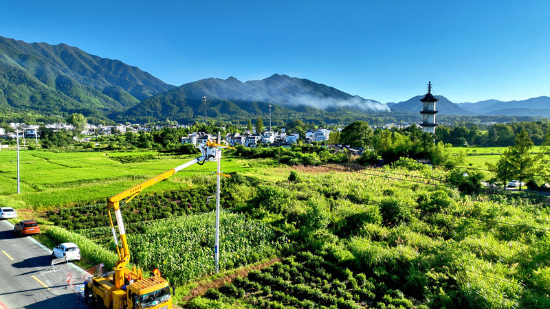 皖黟縣：早開工晚收工  以維代搶保供電