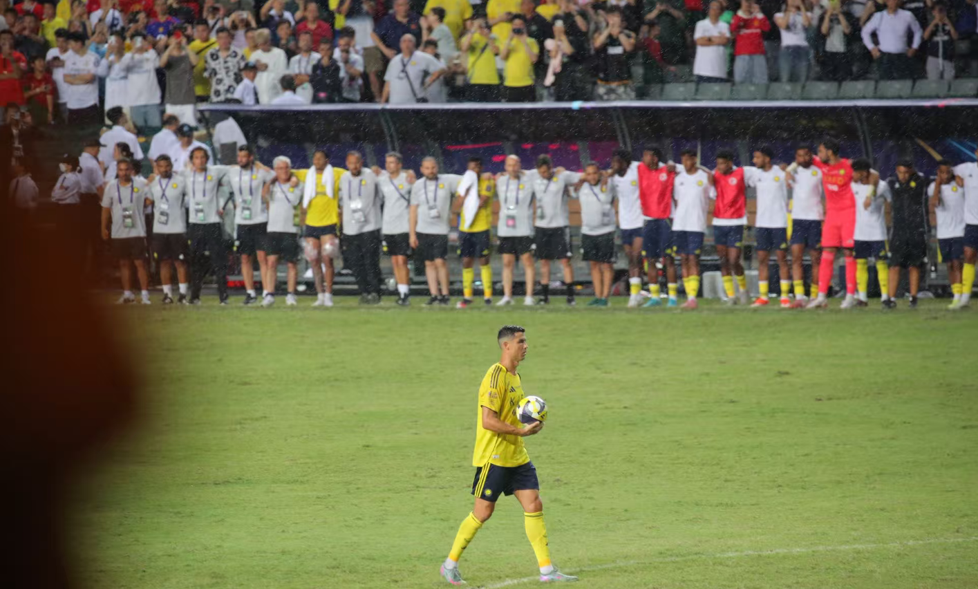 C朗艾納斯首冠HOLD住 吉達艾阿里射贏12碼捧盃