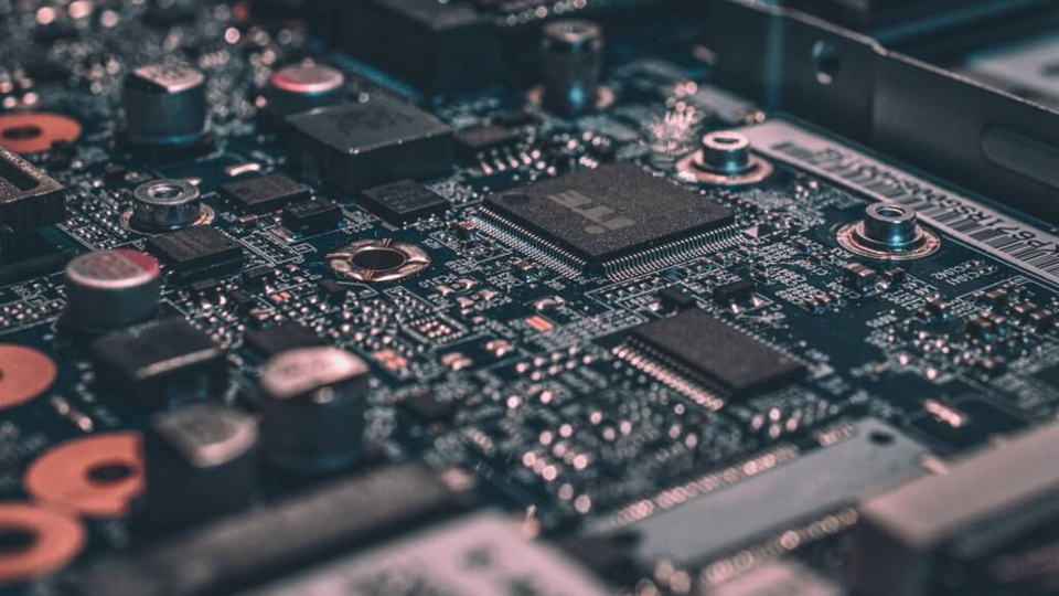 外媒：阿里巴巴已開發出新AI芯片 不再由台積電生產