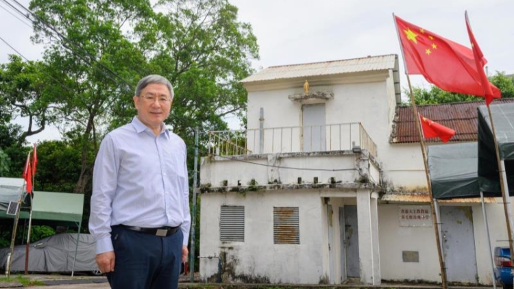 卓永興到訪抗戰遺址 憑弔抗日英烈