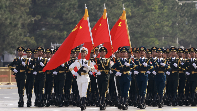 【來論】閱兵盛典展雄姿 為民族復興共奮進
