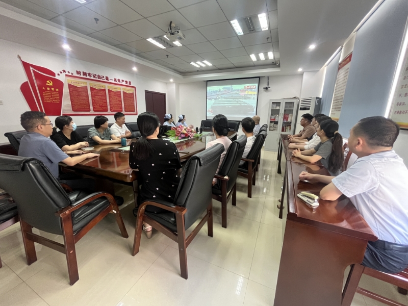 這家企業全員收看閱兵式！創始人多年來講授189堂「紅色課程」