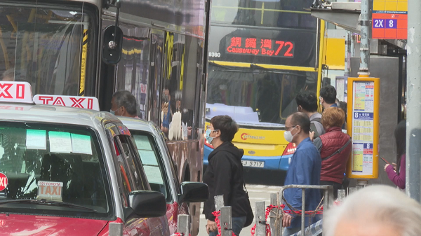 天文台改發3號風球 多項公共及交通服務陸續恢復