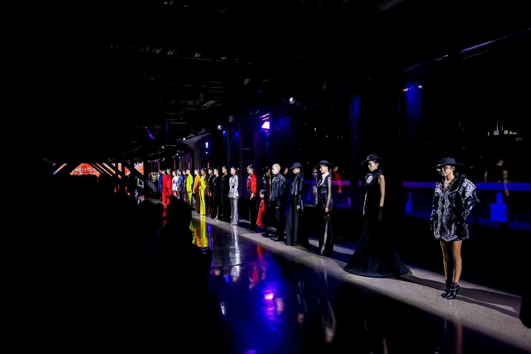 「你好北京」中尼文化交流之夜在秀水街舉辦  中尼設計師同台演繹民族文化之美