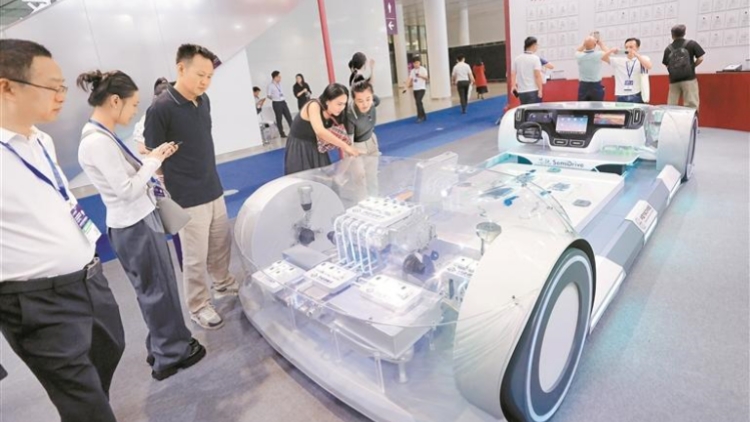 SEMI-e深圳國際半導體展暨2025集成電路產業創新展在深舉行