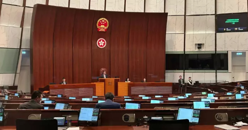 立法會二讀辯論控煙法例修訂條例草案 議員憂執法人手不足