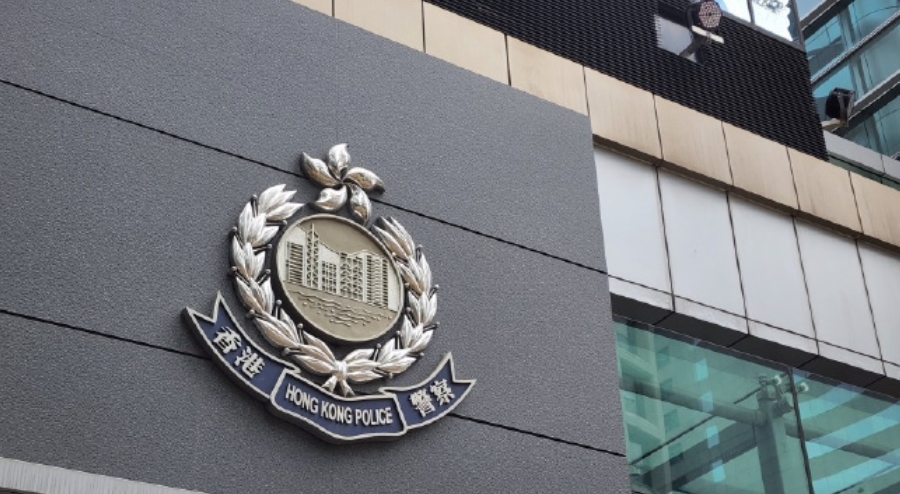 警方旺角地鐵站拘捕一男 涉偷拍女子裙底