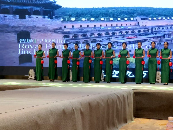 魅力邵東旗袍模特大賽：華服承古韻 巾幗綻新姿