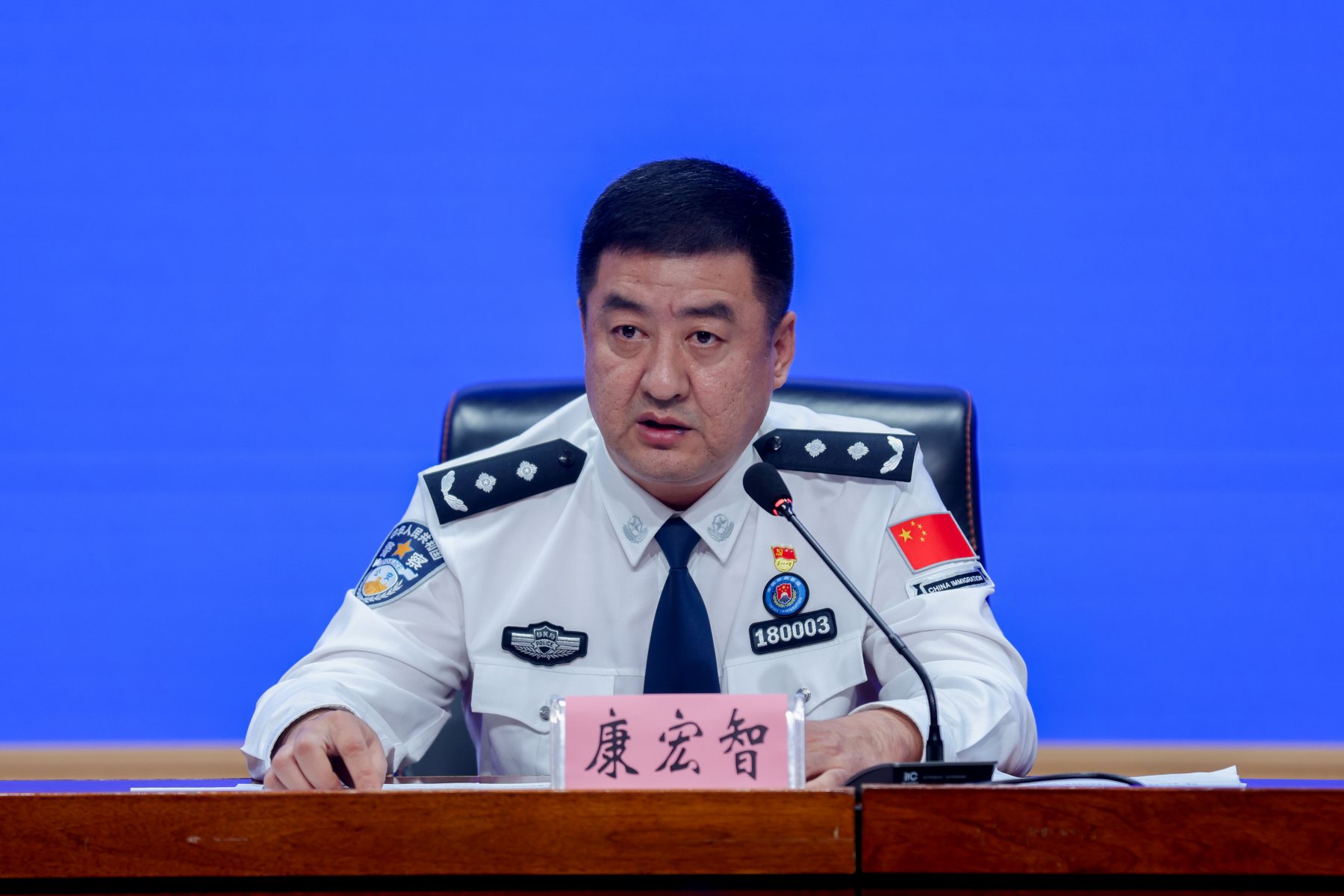 黑龍江邊檢總站：保障免簽政策高效落地 助外國旅客順暢通關