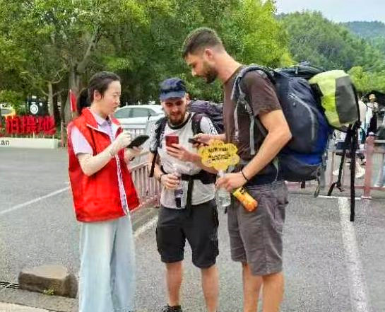 皖徽州區：讓「志願紅」成為流動風景線