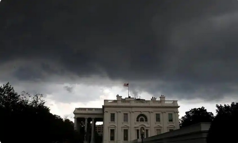 特朗普稱波特蘭發生「叛亂」或派遣軍隊 