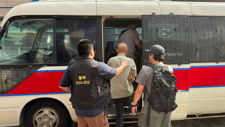 警方上水麻雀賭檔 拘捕10名男女