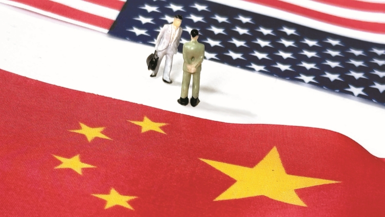 中方對美船舶收取特別港務費今起正式施行