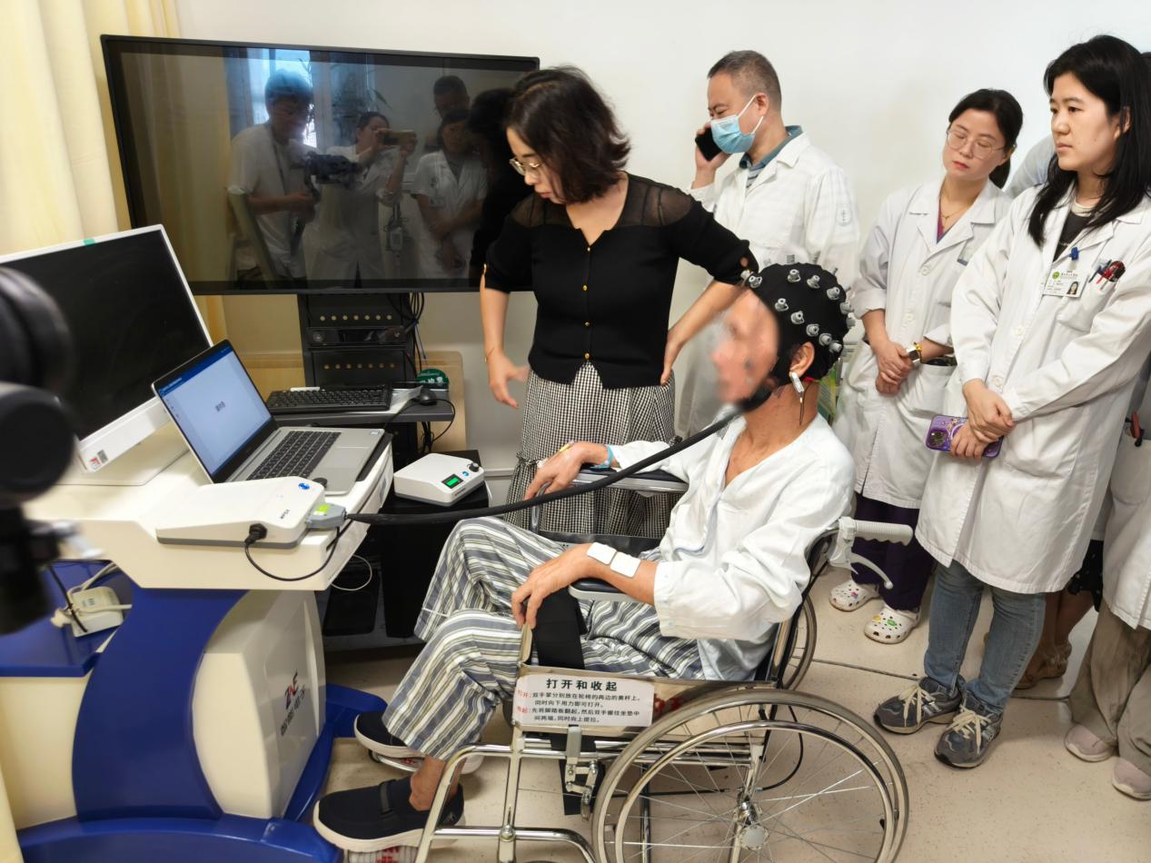 當大腦與機器「對話」：深圳這家新中心，正在改寫神經疾病患者的未來