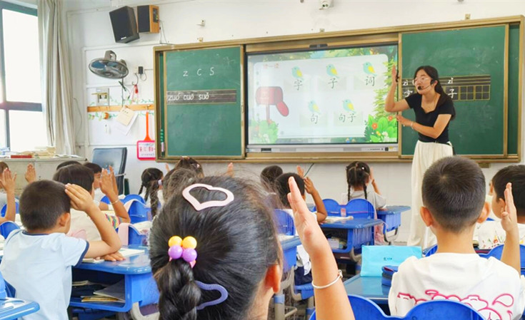皖黟縣碧陽小學：聚焦常態提素養 推門聽課促成長