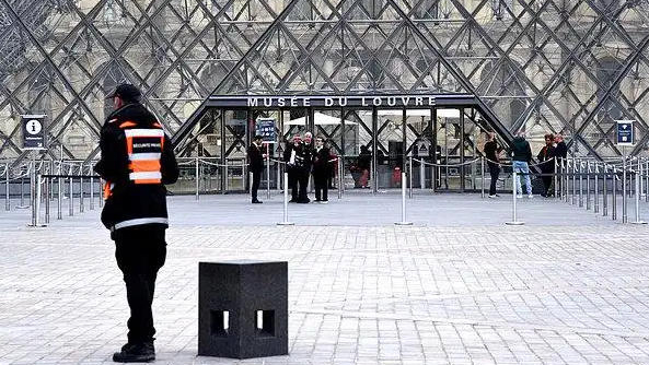 羅浮宮遭搶文物未投保 分析稱追回可能性低