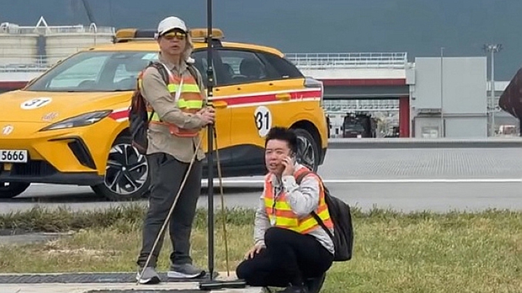 有片〡地政總署助查迪拜貨機墮海意外 測量現場搜集數據