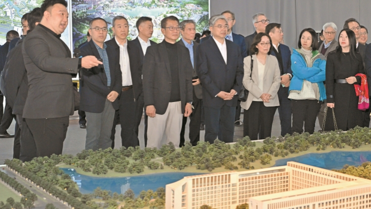 陳茂波率團訪問京冀 考察借鑒新區開發經驗