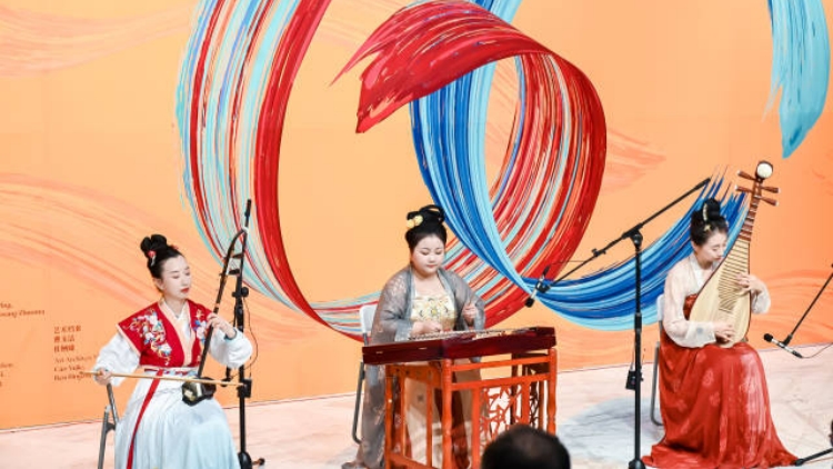 讓深圳城市記憶與鄉愁情感交融 「音為吾鄉」走進美術館