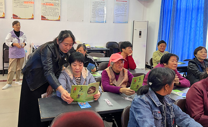 皖黟縣碧陽鎮：關愛「銀齡健康」 送上「重陽禮包」