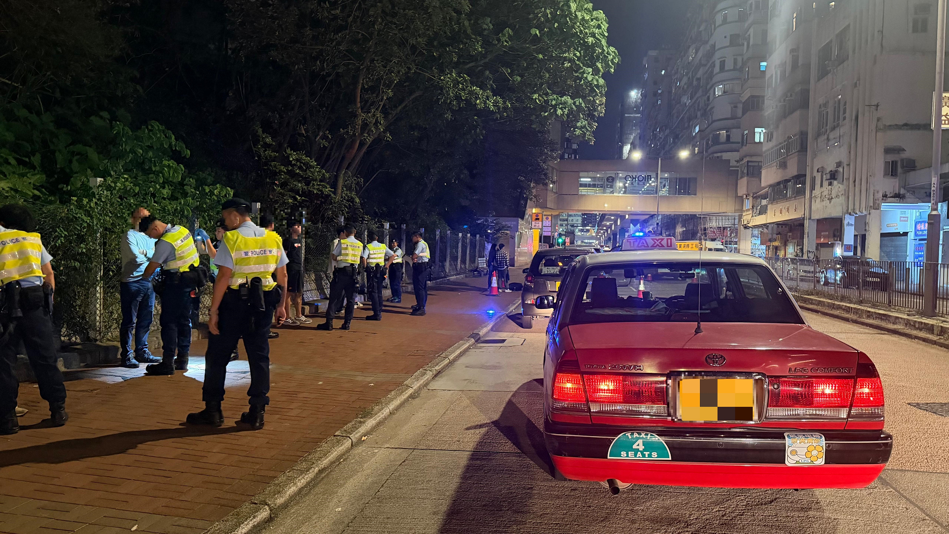 警方西九龍萬聖節反罪惡行動 拘24人檢值8萬元毒品