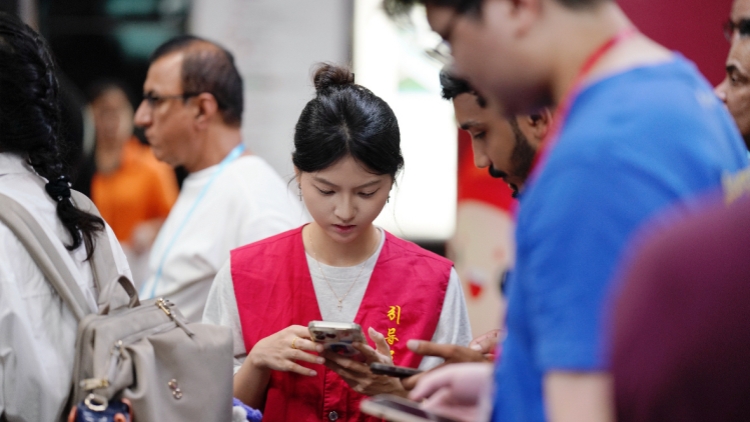 護航十五運會和殘特奧會 1463「小海豚」志願者亮相廣州地鐵