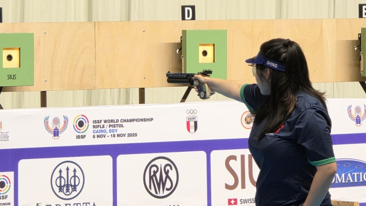 射擊世錦賽女子10米氣手槍奪銀 成灝澂創港隊創來最佳成績
