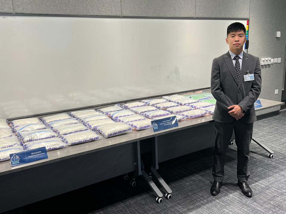 警破觀塘兩個毒品儲存倉 拘一男檢1600萬元毒品