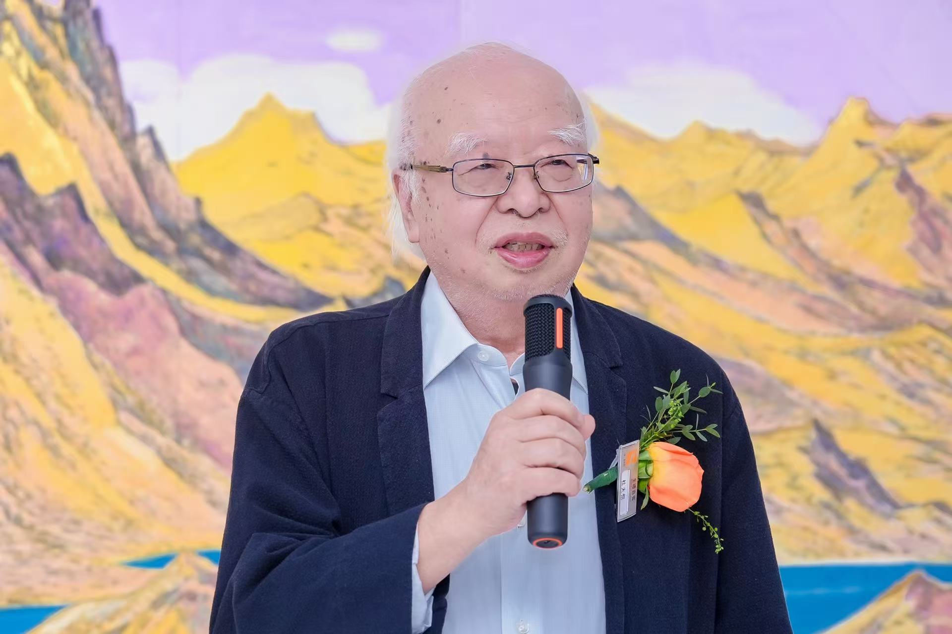 清華大學資深教授杜大愷盛讚趙之境： 藝術視野跨越草原與香港，水墨創作展現哲思與價值