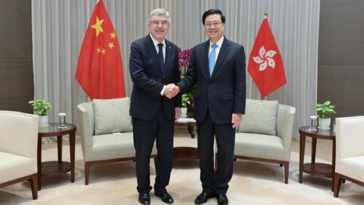 行政長官李家超與國際奧委會終身名譽主席會面