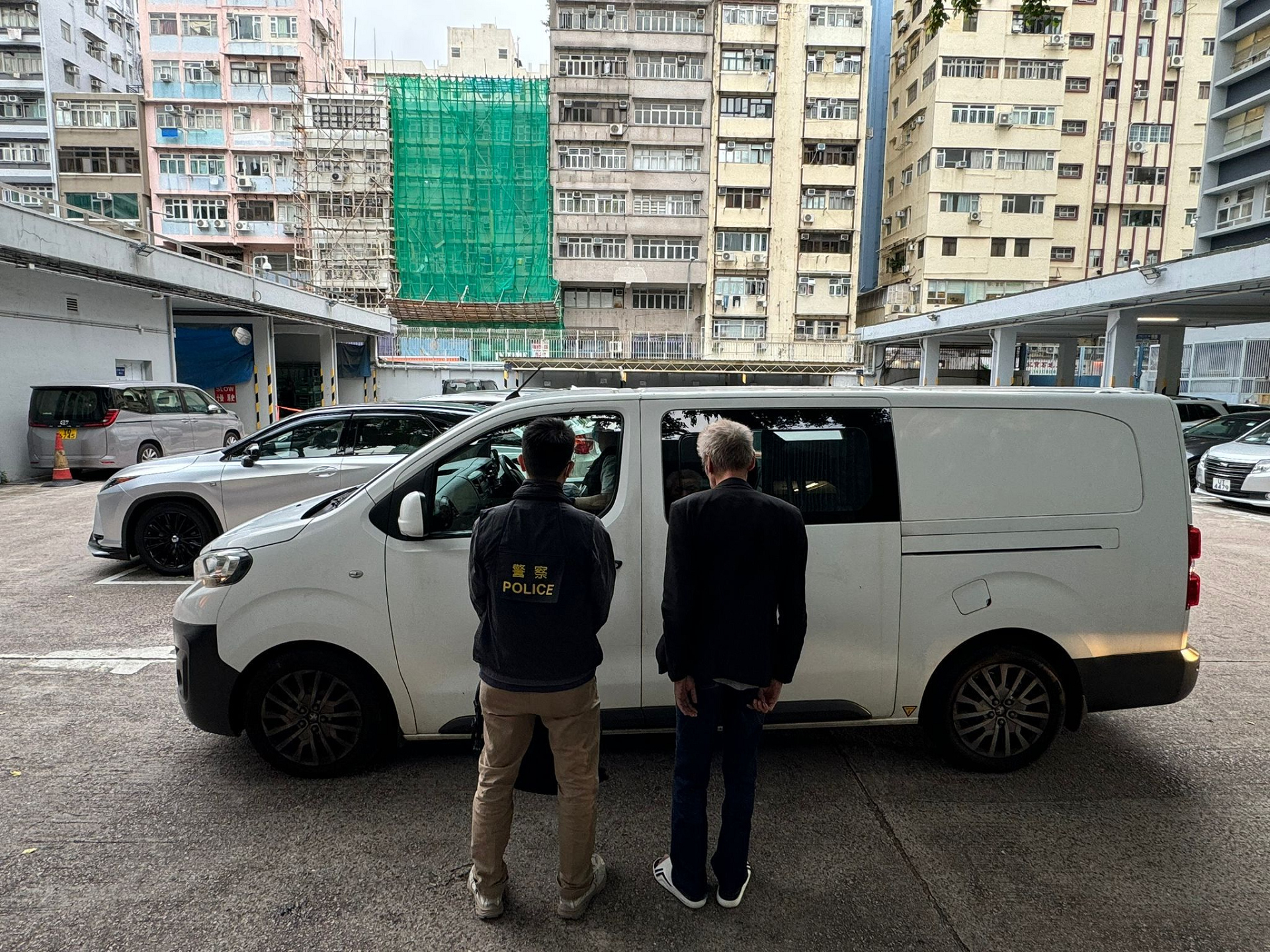 警方旺角連破兩個賣淫場所 拘兩男主持下月提堂