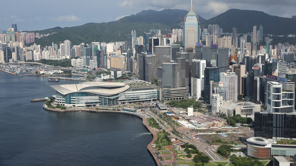 Q3本港GDP按年增3.8% 政府修訂全年GDP增長預測至3.2%