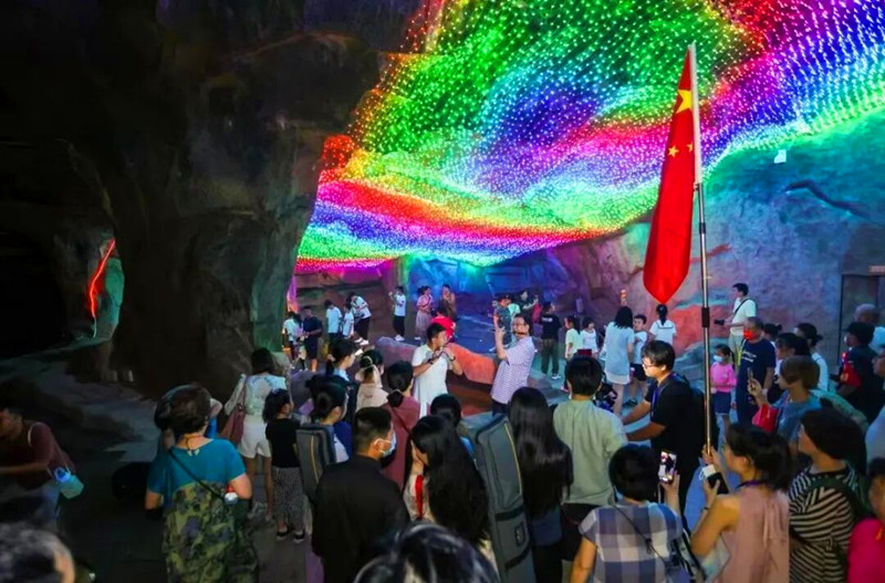 【黃山旅遊】花山謎窟免票一整月 15℃恆溫洞窟邀您「反季探秘」