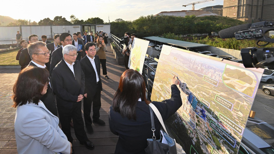 中央宣講團成員到北部都會區調研 參觀河套香港園區