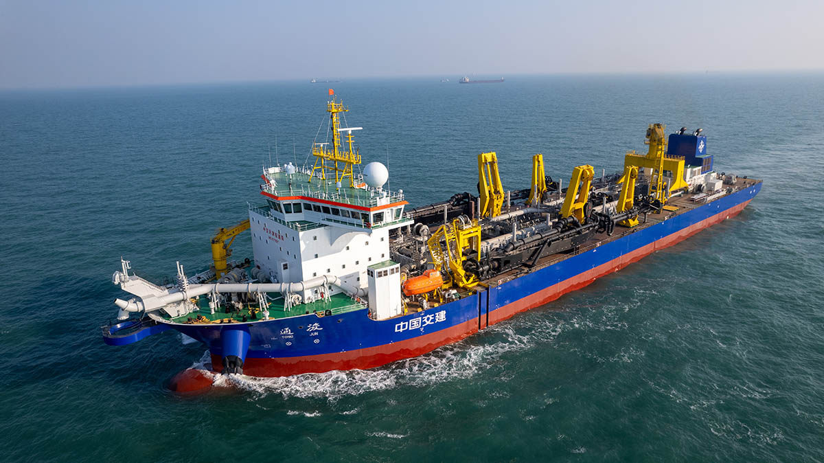 亞洲艙容最大耙吸挖泥船「通浚」輪試航成功