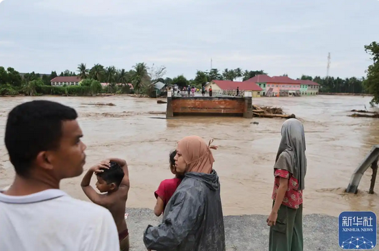 印尼洪災遇難人數升至502人 