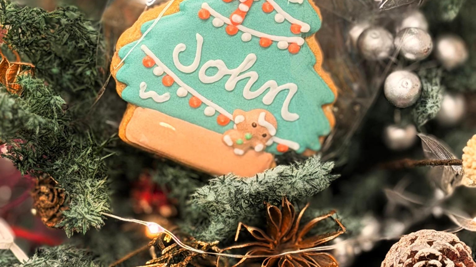 李家超祝願全港市民聖誕節平安順遂 籲向身邊人傳遞祝福