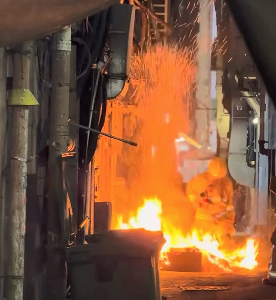 有片〡旺角砵蘭街後巷火警 消防3分鐘到場救熄網民讚：好波