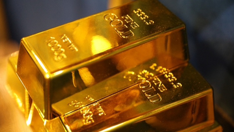 現貨黃金首次站上4600美元