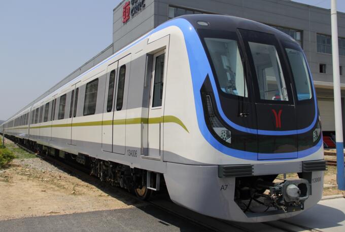 广州地铁迈入8节编组列车大运力时代