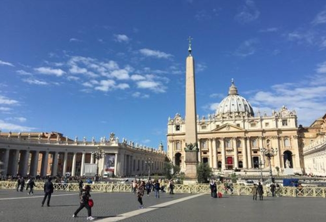 意大利警方拘39歲女子 疑涉樞機主教不當交易