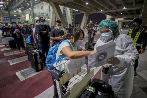 泰國迎來疫情暴發7個月後首批外國遊客 系39名中國人