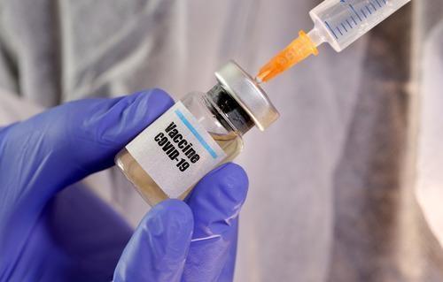 美國近900人被注射過期新冠疫苗 涉事接種點緊急通知：還要再打